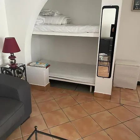 Au Reveil Des Cigales 3*