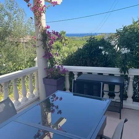 Guest house Au Reveil Des Cigales