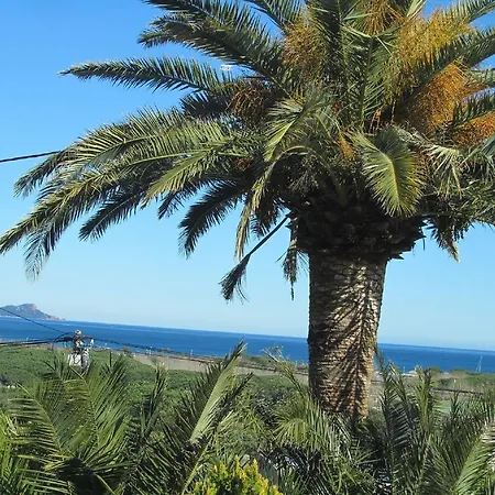 Guest house Au Reveil Des Cigales 3*